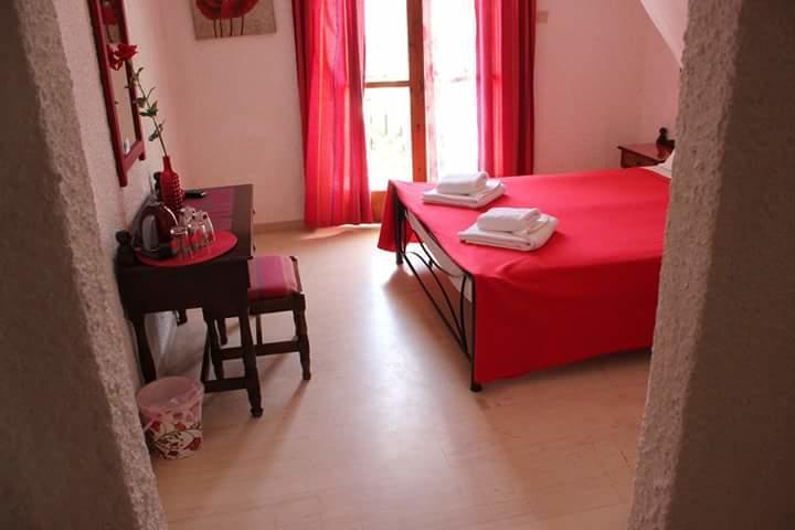 Artemis Rooms Agia Marina  Exterior photo
